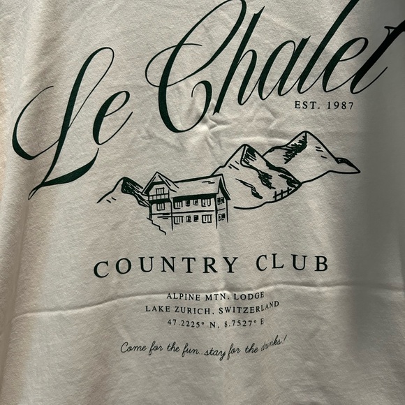 Universal Threads oversized tee - Picture 2 of 3